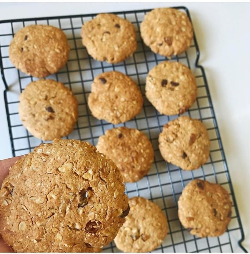 كوكيز الشوفان الصحي بدون سكر و بحلاوة طبيعيه من التمر