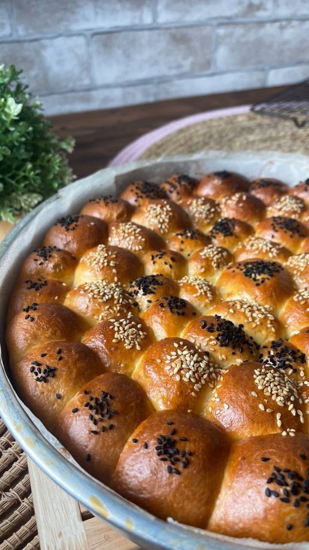 خلية النحل محشيه بالجبن بعجينة البرويش