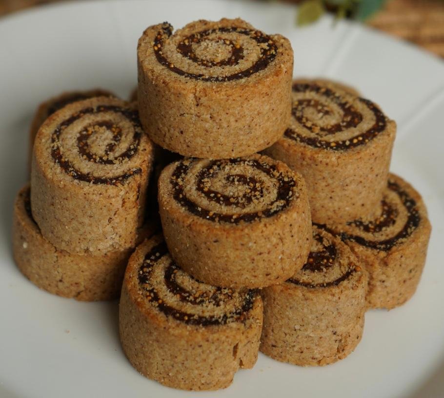 Almond Cinnamon Roll Cookies (with dates)